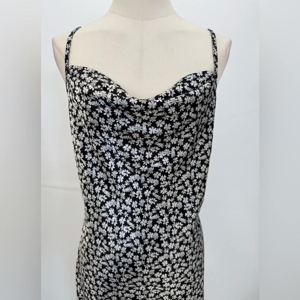 bebe Black and White Floral Spaghetti Strap Midi Dress Size Small - Picture 7 of 11